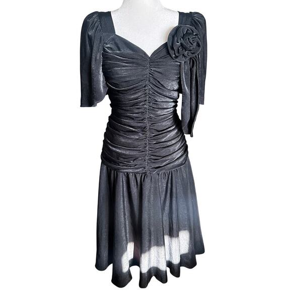 None and/or Unknown Dresses & Skirts - Vintage 80s black midi ruched dress